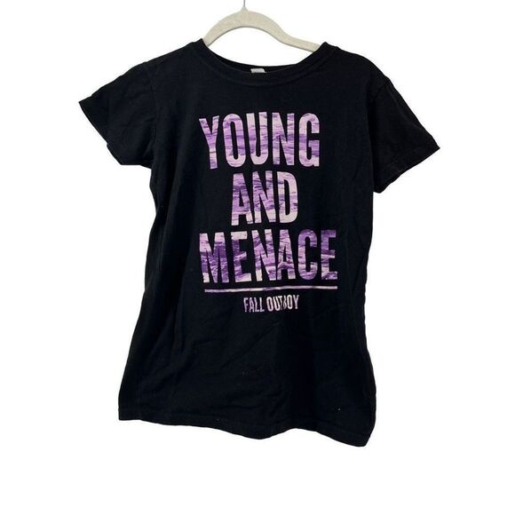 Fall‎ Out Boy T-Shirt Young and Menace Graphic Tee Band Tee Y2K Small - Picture 1 of 5